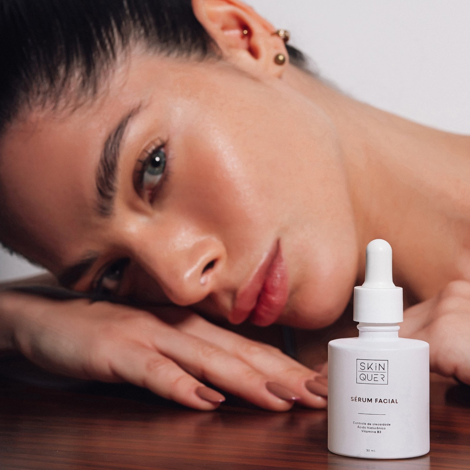 Pele com uso de Sérum Facial Skin Quer